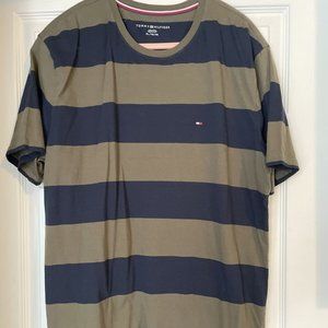 Tommy Hilfiger Shirt Size XL Striped Green Blue Shirt Sleeve T-Shirt